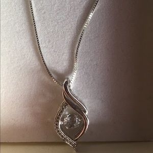 Kay Jewelers Necklace (Silver)